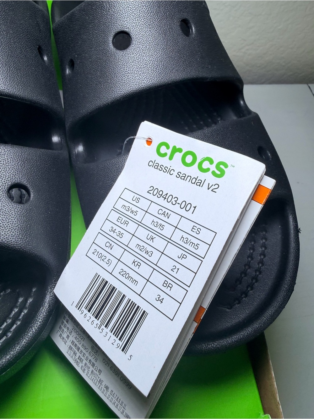 Crocs Classic Sandal v2 Black Men 3/Women 5 New in box with tags. - Picture 7 of 10